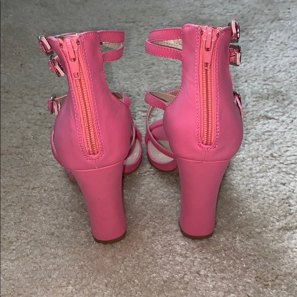 Pink Heels - Picture 3 of 3